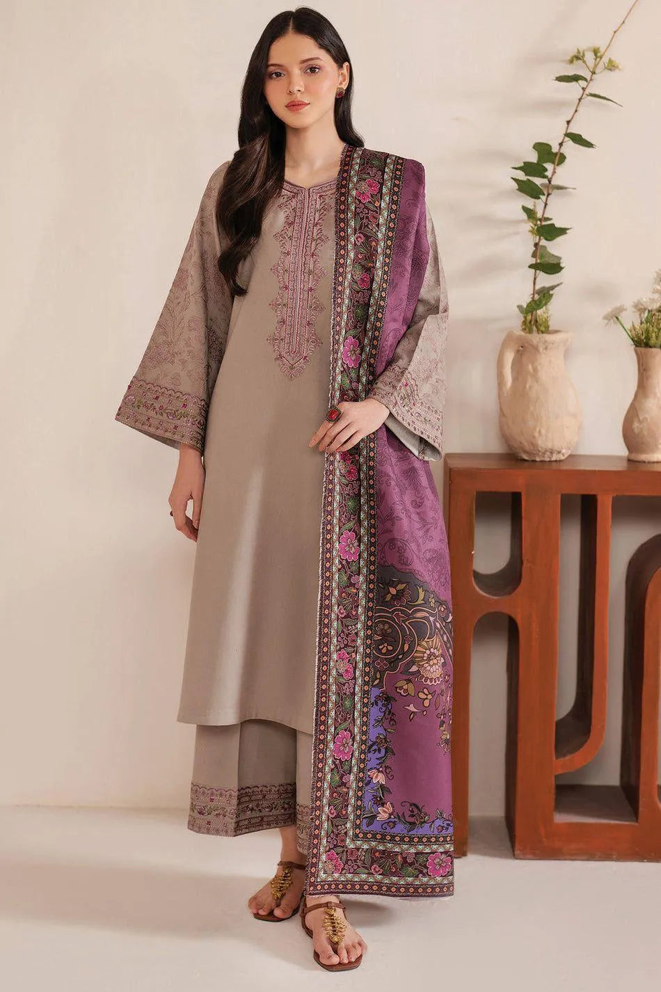3 Pcs Women's Unstitched Embroidered Suit