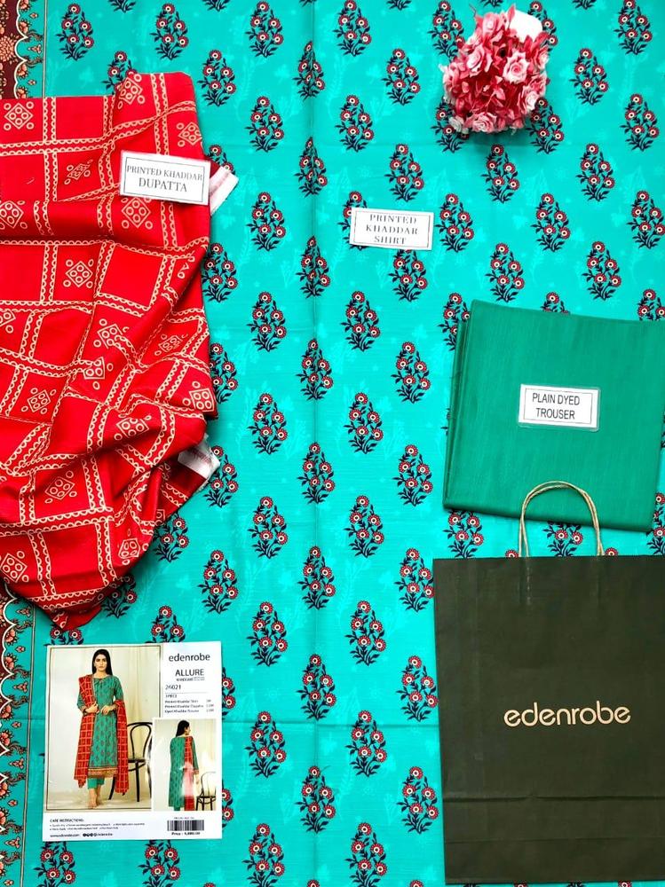 3 Pcs Women's Unstitched Khaddar Printed Suit